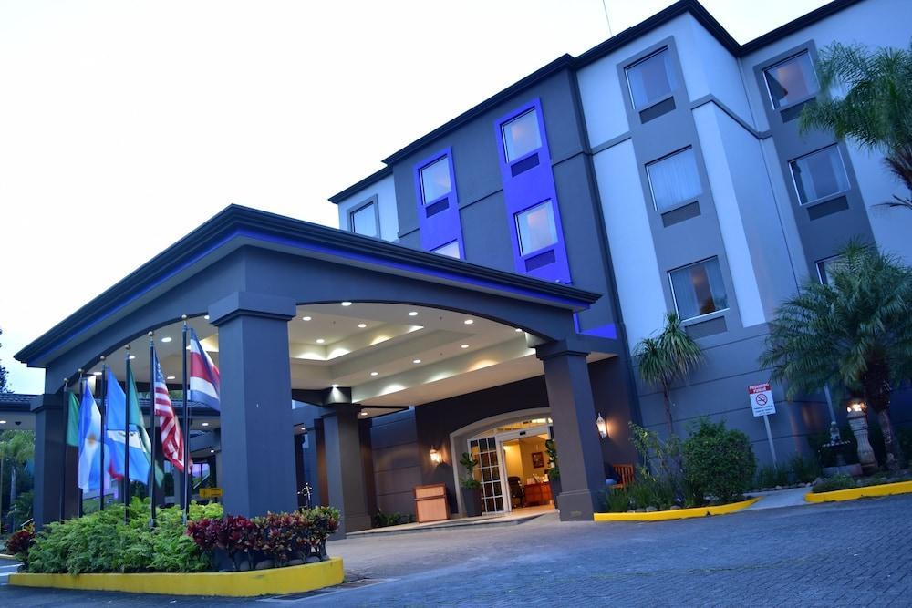 Sleep Inn Paseo Las Damas Сан-Хосе Экстерьер фото